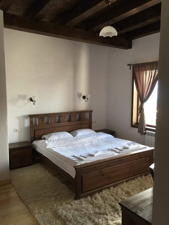 Калпаците - Kalpacite Guest Houses Skrebatno Buitenkant foto